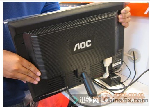 家里AOC FW913+显示器进到桌面后 老是自动