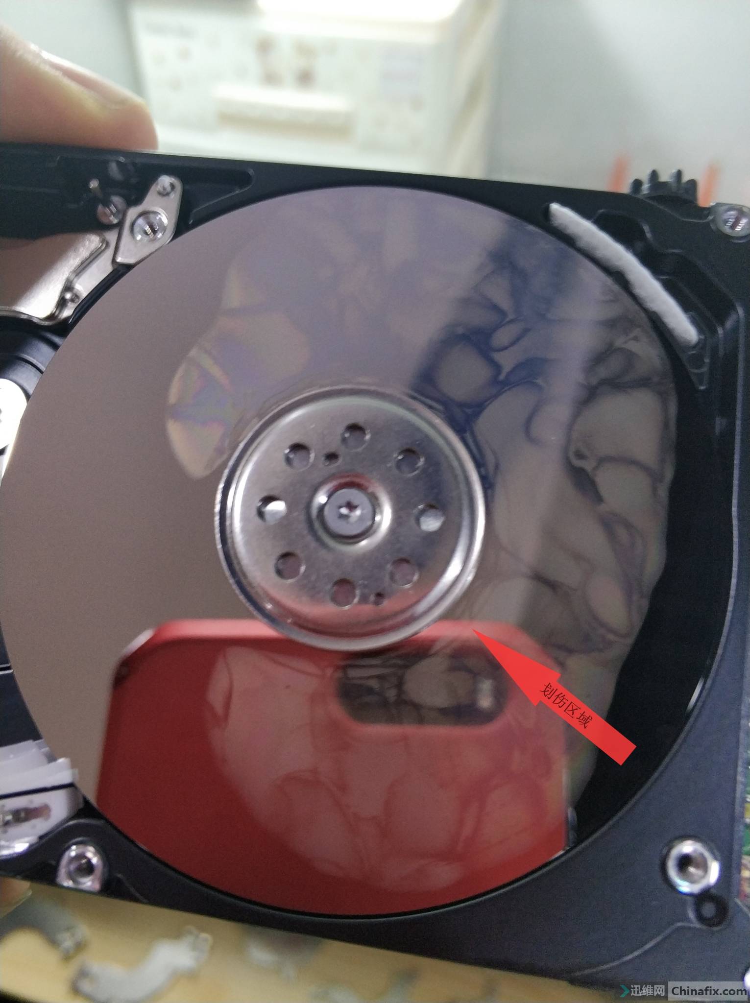 WD 1TB摔坏的移动硬盘开盘数据恢复