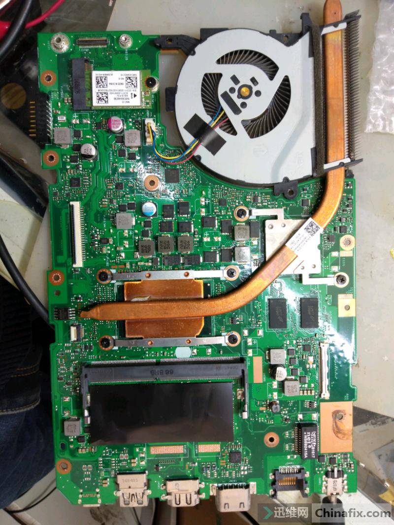 华硕a556u主板,华硕z270ar主板示意 华硕a556u不开机,充电无指示灯