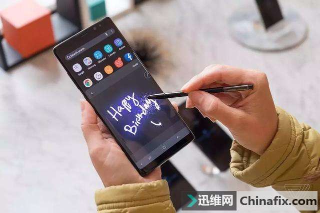 一副眼镜一支笔,Andriod机皇就是这样