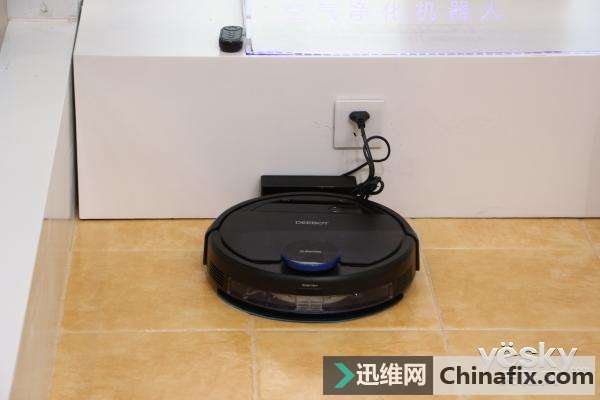 科沃斯旗下机器人产品亮相世界机器人大会