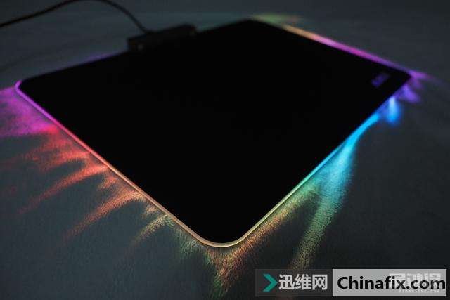 黑爵AJPAD RGB幻彩鼠标垫开箱体验