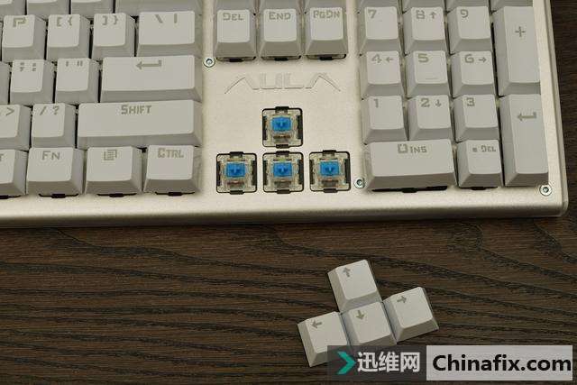 简约不简单,入门级机械键盘开学正合适