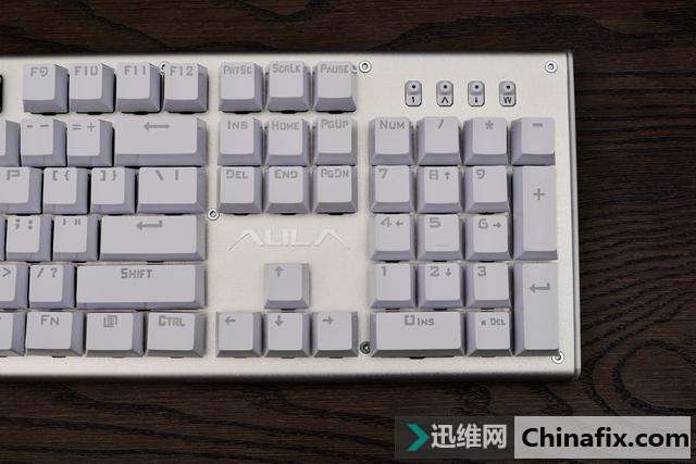 简约不简单,入门级机械键盘开学正合适