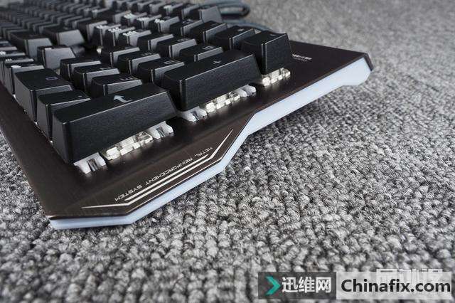 宜博K751 RGB机械键盘开箱测评