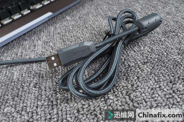 宜博K751 RGB机械键盘开箱测评
