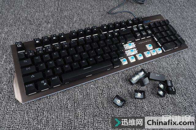 宜博K751 RGB机械键盘开箱测评