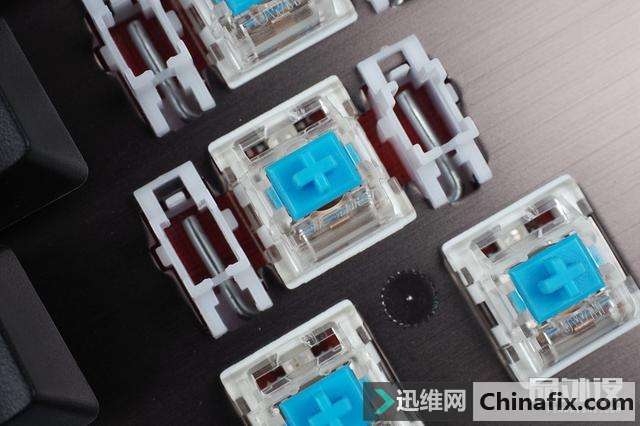 宜博K751 RGB机械键盘开箱测评