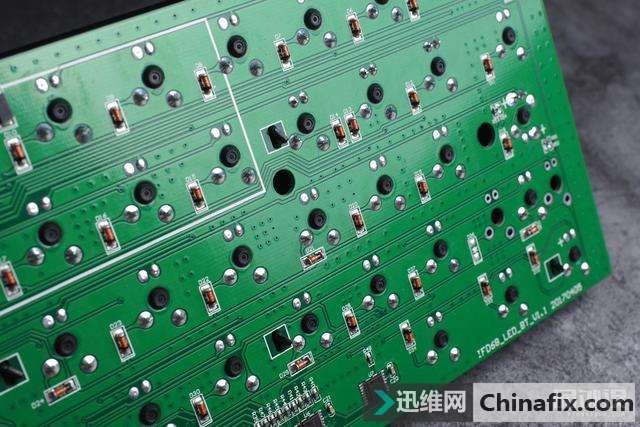 键行者IFD-68蓝牙机械键盘拆解测评