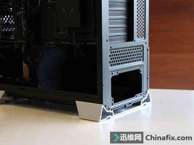 美式铁血硬汉 红火牛CR1280机箱测评