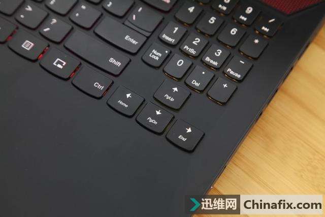 炫酷外观强大性能 联想拯救者Y720游戏本测评