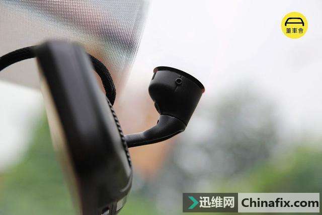 自从照了这个后视镜,我更有信心过七夕了:360 S900 智能云镜测评