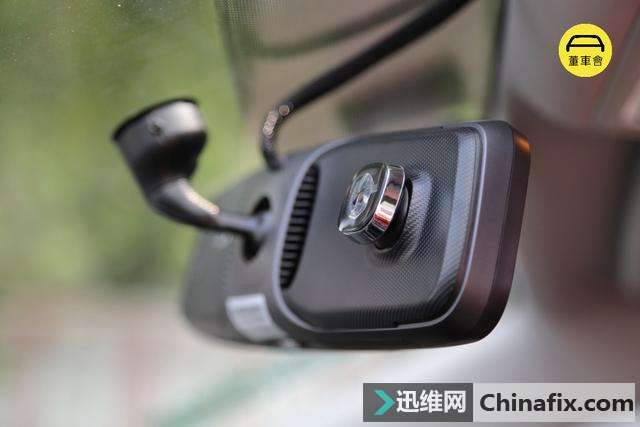 自从照了这个后视镜,我更有信心过七夕了:360 S900 智能云镜测评