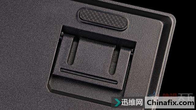 原厂血统:雷柏V805背光游戏机械键盘测评