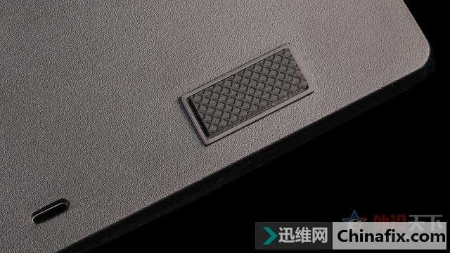 原厂血统:雷柏V805背光游戏机械键盘测评