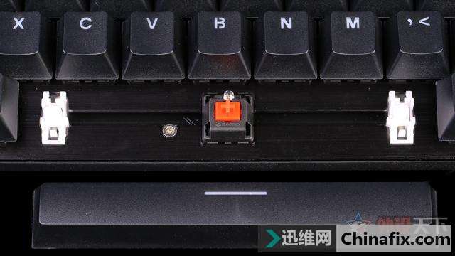 原厂血统:雷柏V805背光游戏机械键盘测评
