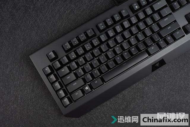 雷蛇黑寡妇蜘蛛幻彩版V2机械键盘 黄轴版本 开箱测评