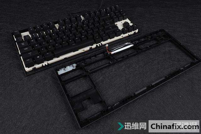 芝奇G.SKILL KM560 MX全背光机械键盘拆解测评