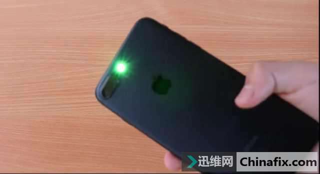 手机led闪光灯除了手电筒,竟有这些奇葩妙用,谷歌最黑科技!