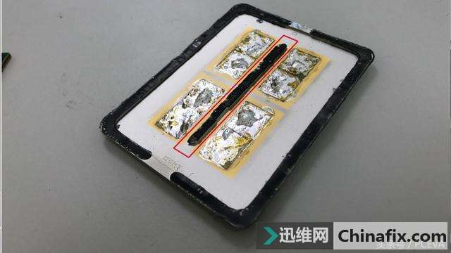 16核处理器开盖后发现原来是32核,可惜翻车了!
