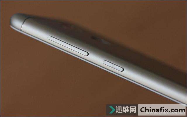 凭啥叫千元神器?360手机Vizza测评体验
