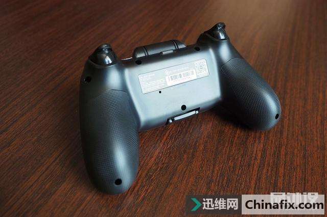 北通P1蓝牙游戏手柄测评