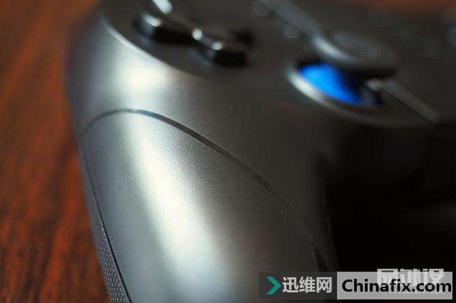 北通P1蓝牙游戏手柄测评