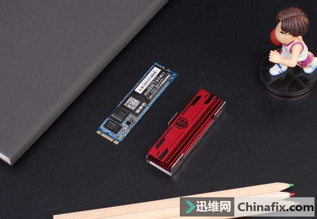 M.2 SSD发热超过100度会坏掉?这款SSD降温有妙招!