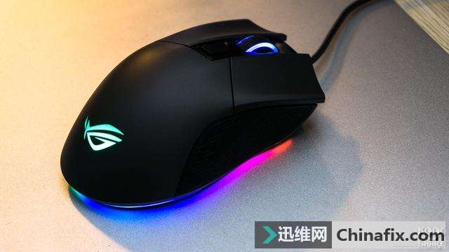 重新定义灯效,华硕 ROG GLADIUS II鼠标测评