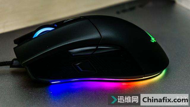 重新定义灯效,华硕 ROG GLADIUS II鼠标测评