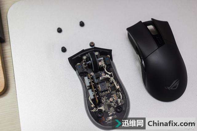 重新定义灯效,华硕 ROG GLADIUS II鼠标测评