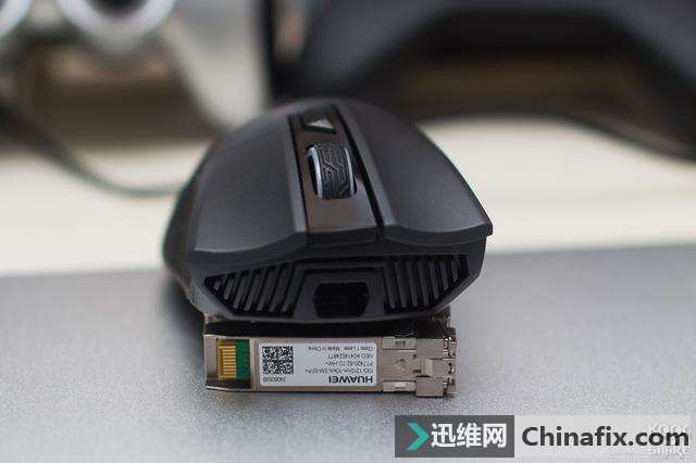重新定义灯效,华硕 ROG GLADIUS II鼠标测评
