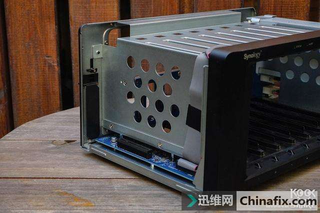 ӵ10GSynology DS1817+