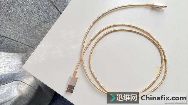 耐脏抗操易收纳,公牛Type-C编织数据线实测