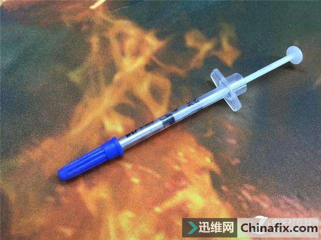 真能暴降30℃?处理器开盖换液金暴力测验