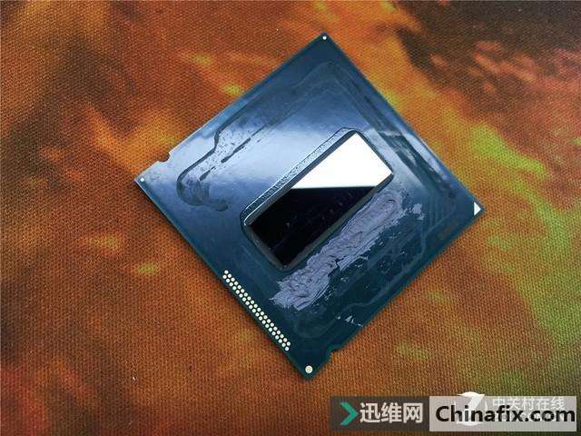 真能暴降30℃?处理器开盖换液金暴力测验