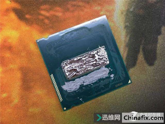 真能暴降30℃?处理器开盖换液金暴力测验