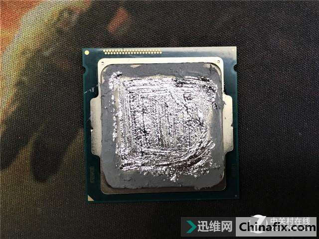 真能暴降30℃?处理器开盖换液金暴力测验