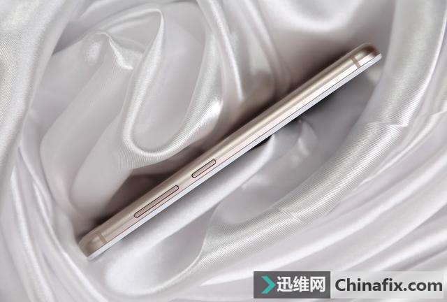 全民开黑 简单直接—红辣椒4A手机测评