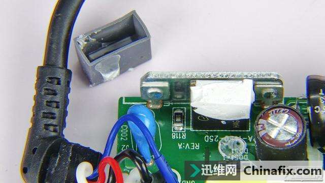 DELL戴尔45W(LA45NM150)Type-C PD笔记本充电器拆解测评