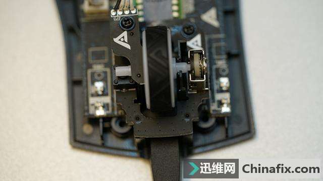 实拍拆解钛度守望者TSG550鼠标,可更换式规划灵活耐用舒适