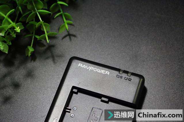 单反相机电池非要用原装?这款就不错