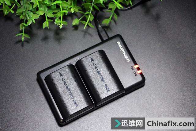 单反相机电池非要用原装?这款就不错