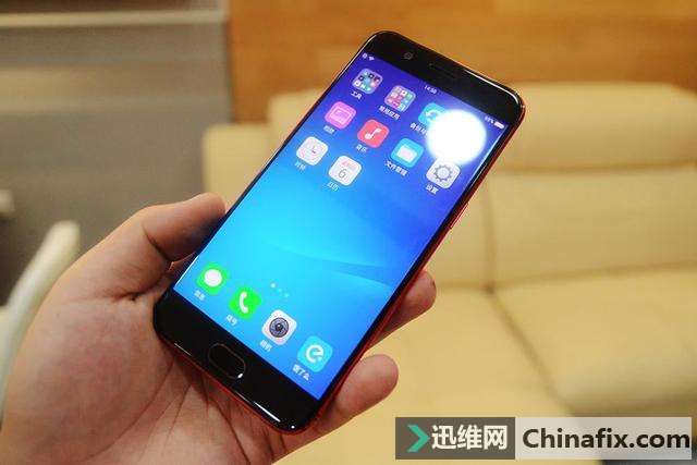 OPPO R11销售火爆的背后究竟暗藏着什么?