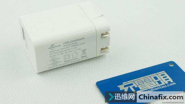 新斯宝Xinspower QC3.0电源适配器拆解,型号Q183