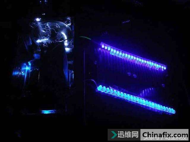 以前给机箱弄个光污染超费劲,看看现在多省事