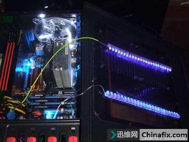 以前给机箱弄个光污染超费劲,看看现在多省事