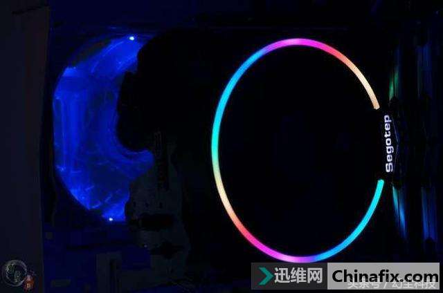 以前给机箱弄个光污染超费劲,看看现在多省事