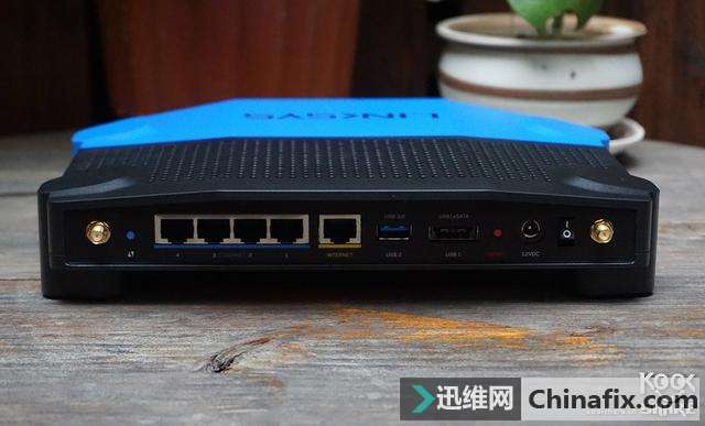 Linksys WRT3200ACM ·