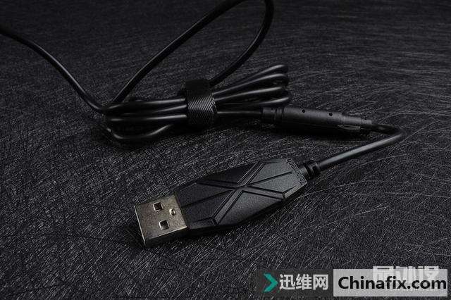 塔兰特Ember游戏鼠标拆解测评